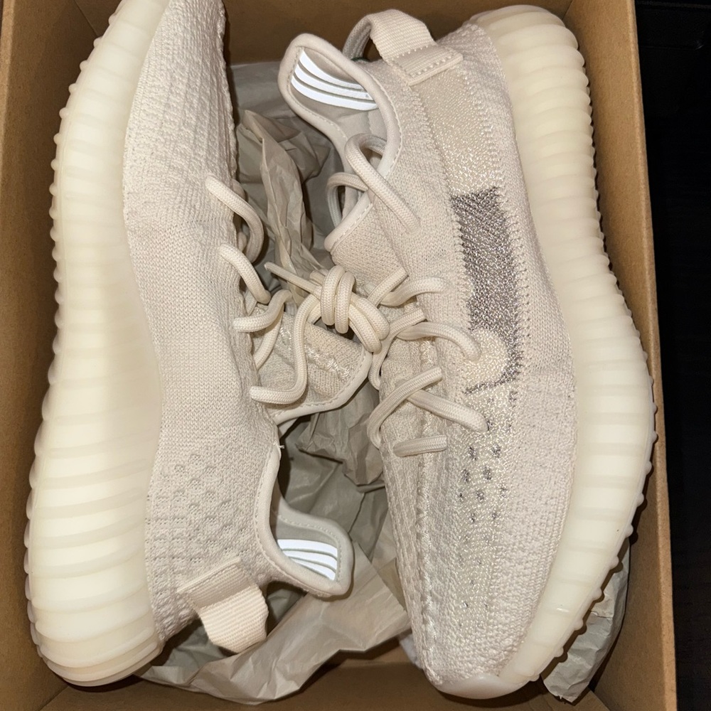 Yeezy 350 bone size 6